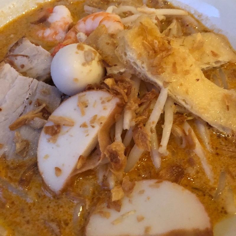 カトンラクサ(カフェ・シンガプーラ 海南鶏飯 )