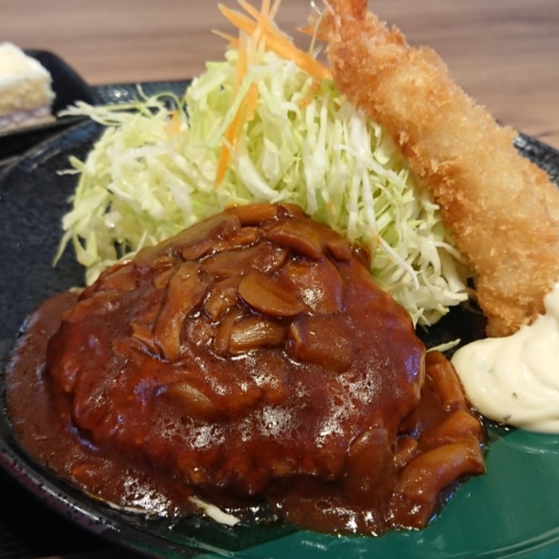 ハンバーグ定食(お食事処 銀杏亭)