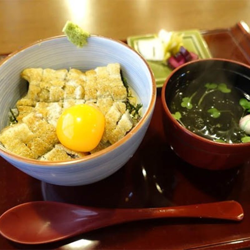 志ら丼(郡上炭火焼　うなぎの魚寅 )