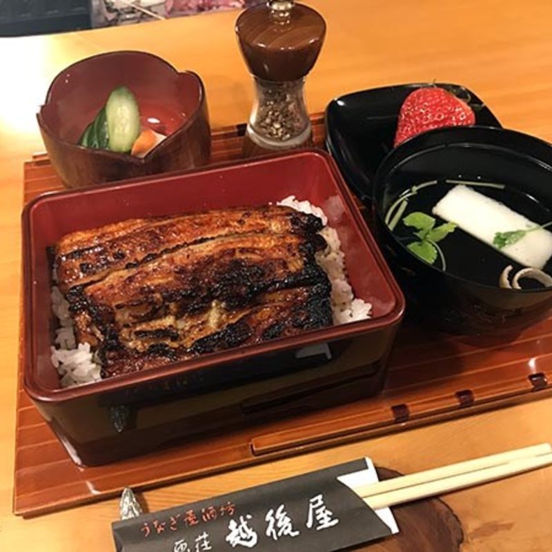 東西重(うなぎ屋酒坊・画荘 越後屋)