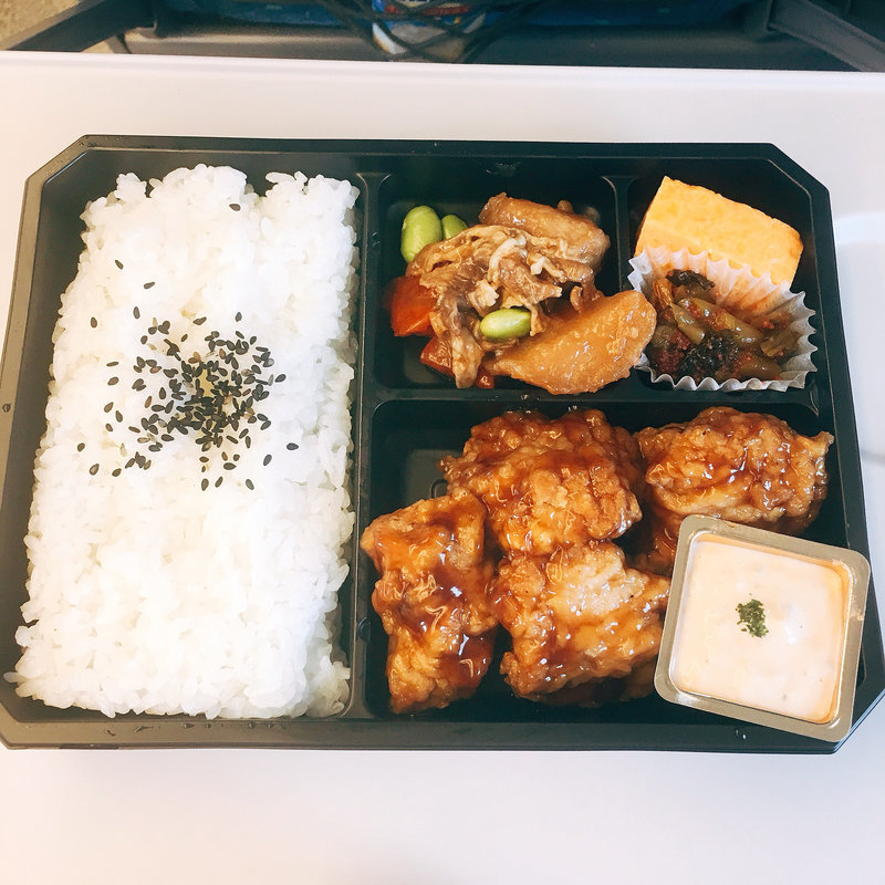 絶品！塚だまタルタル若鶏のチキン南蛮弁当(塚田農場OBENTO&DELI エキュート品川店)