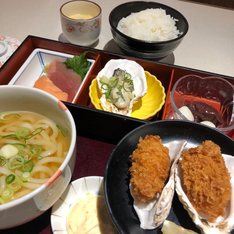 牡蠣の花籠と麺セット(四六時中 日根野店 )