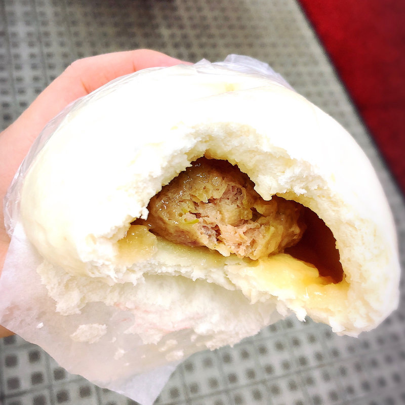 ブタまん(ブタまんの江戸清 大通り店)