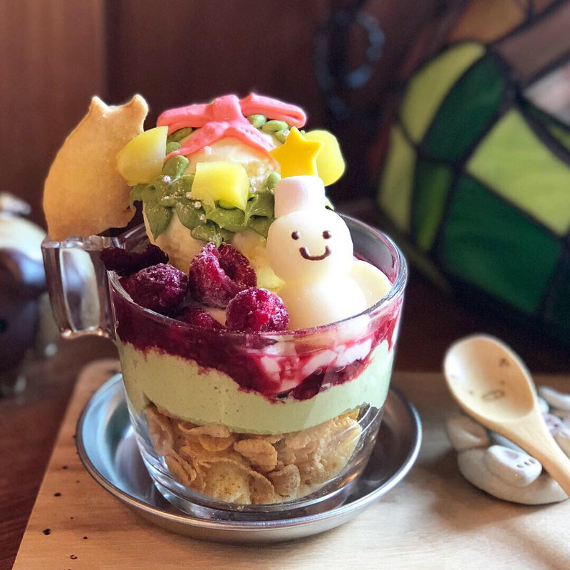 クリスマスリースのパフェ(トントンカフェ)