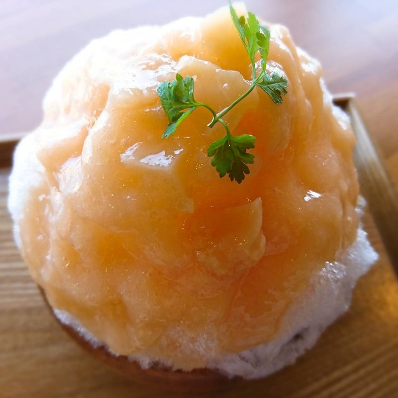 かき氷(桃)(風のとおり道)