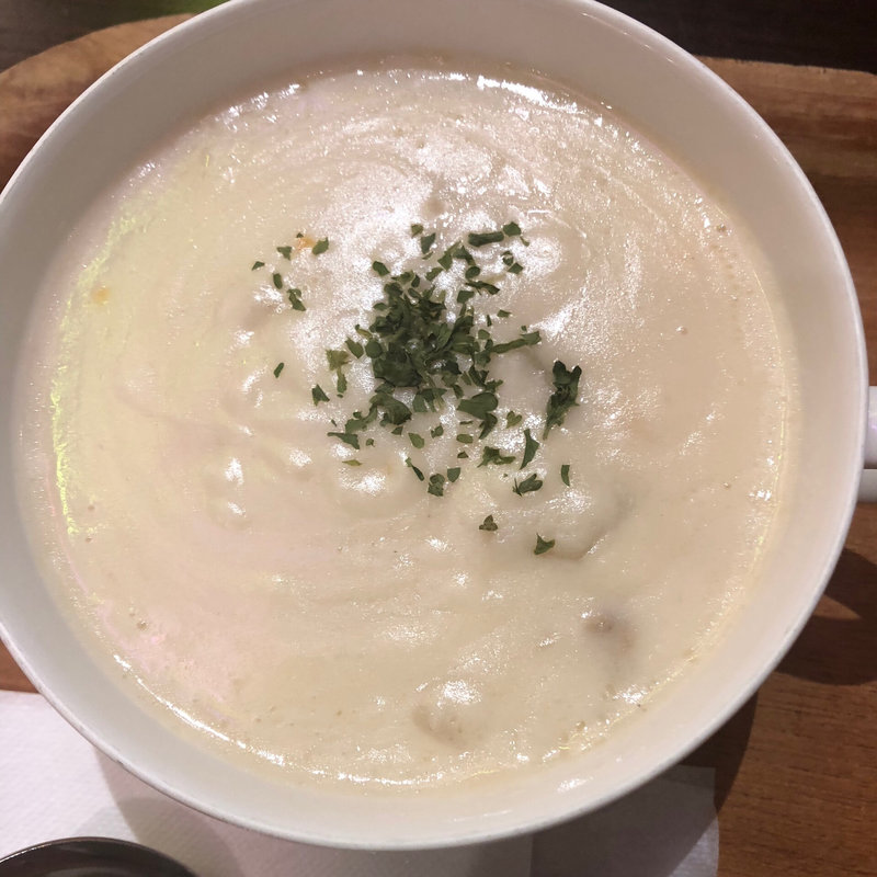 クラムチャウダー(KUA`AINA 丸ビル店)