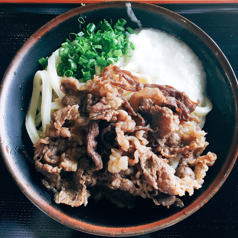 山かけ肉ぶっかけ大(三徳)