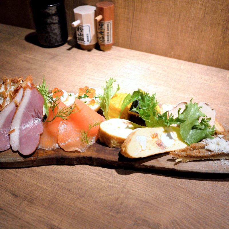 タパスの盛り合せ(炭 トリウオ 本店)