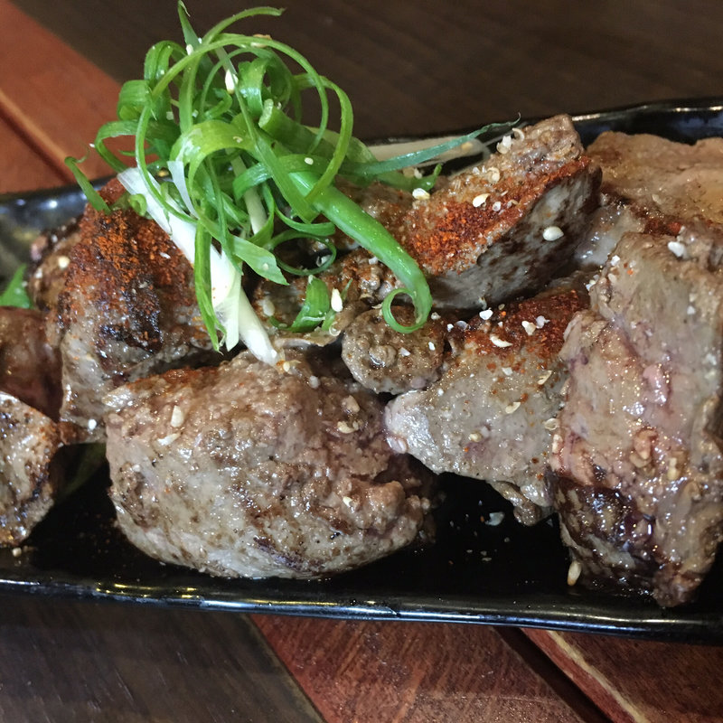 和牛レバーの半殺し(麺哲支店 麺野郎 )