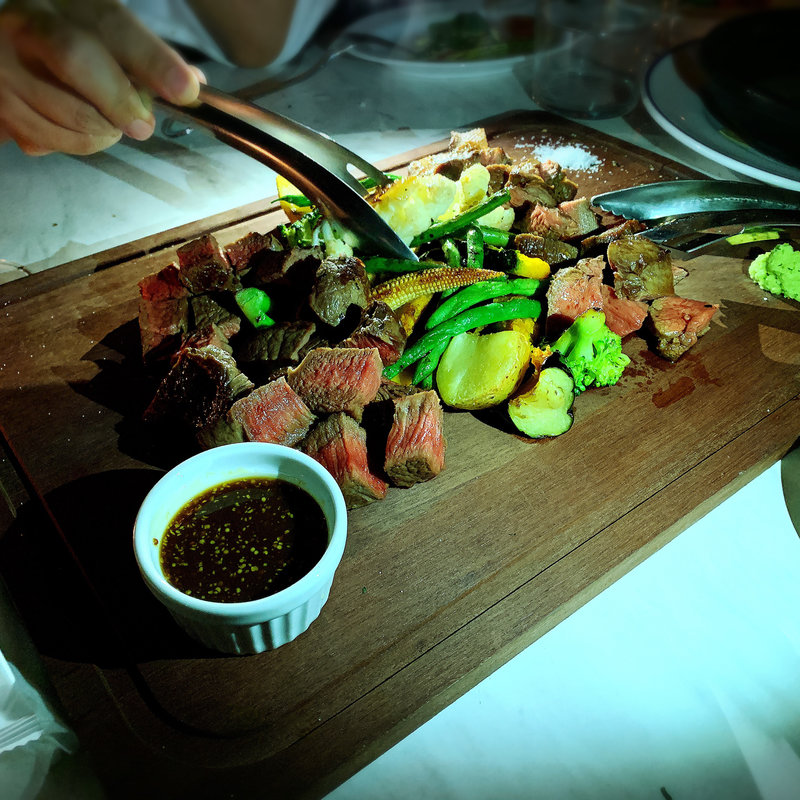 国産40日熟成ランプ&US産40日熟成牛タン(CAFE GITANE )