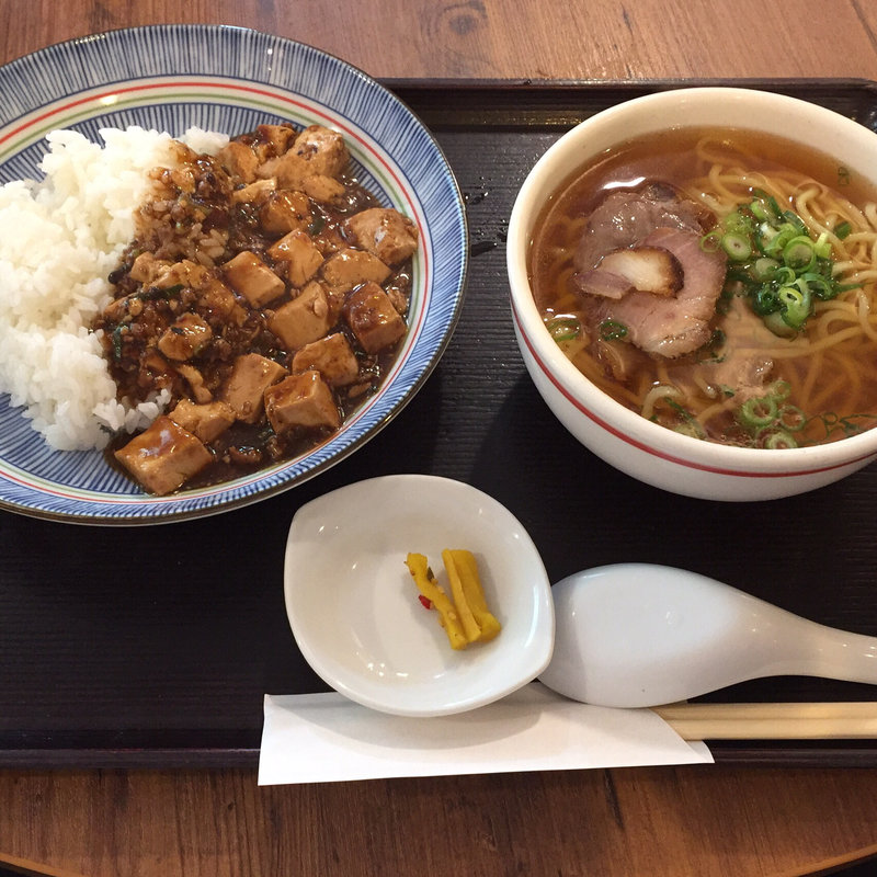麻婆豆腐丼と汁そば(海月食堂 （くらげしょくどう）)
