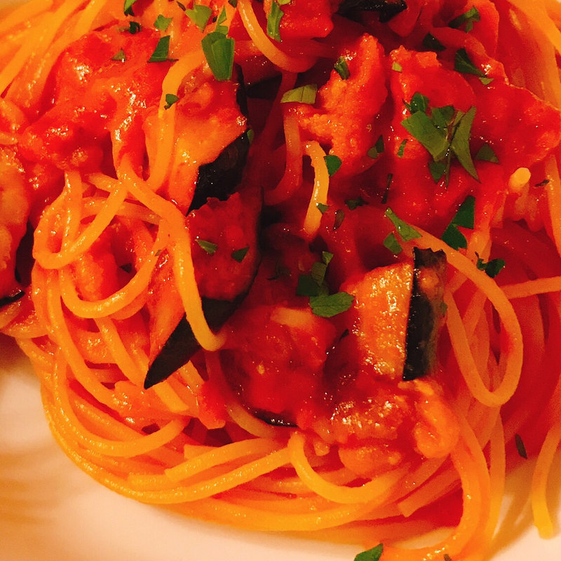 ウニとナスのトマトソース(ラ・パスタイオーネ （La Pastaione）)