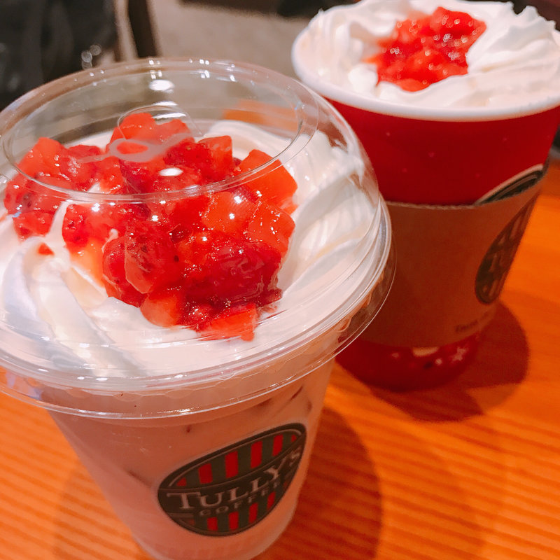 ストロベリーロイヤルミルクティー(TULLY'S COFFEE)