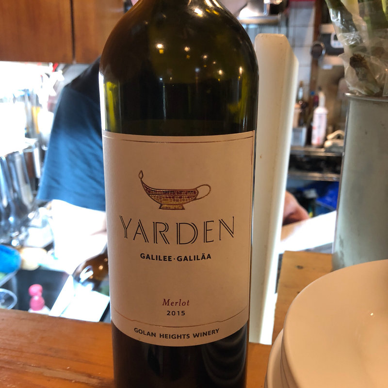 グラスワイン赤(びす寅)