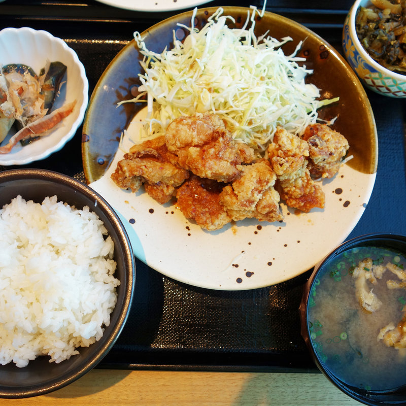 鶏の唐揚げ明太風味定食(やまや別邸西中洲 (Yamaya Bettei Nishinakasu))