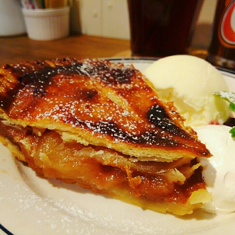 アップルパイ アイス付(HELLO NEW DAY Hamburger)