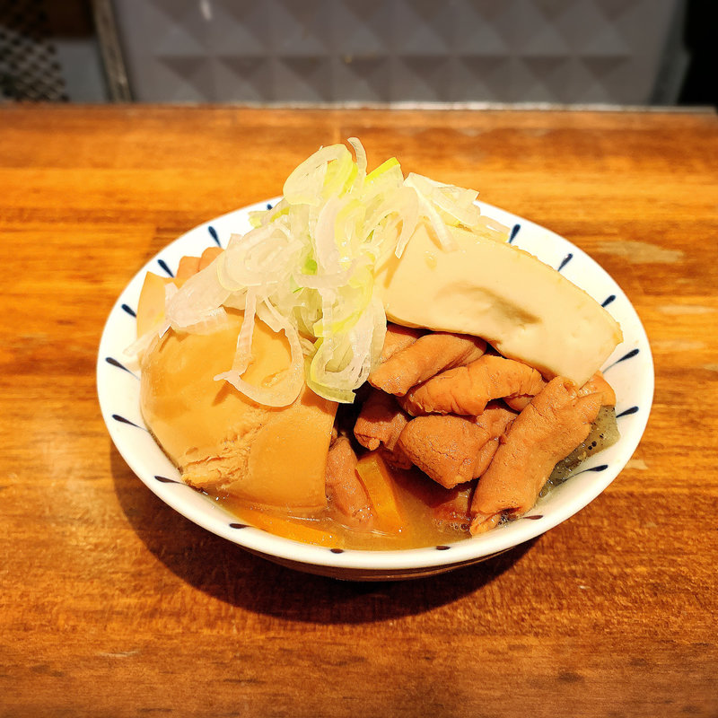 濃厚黒もつ煮(かごっま屋台 火の玉ボーイ)