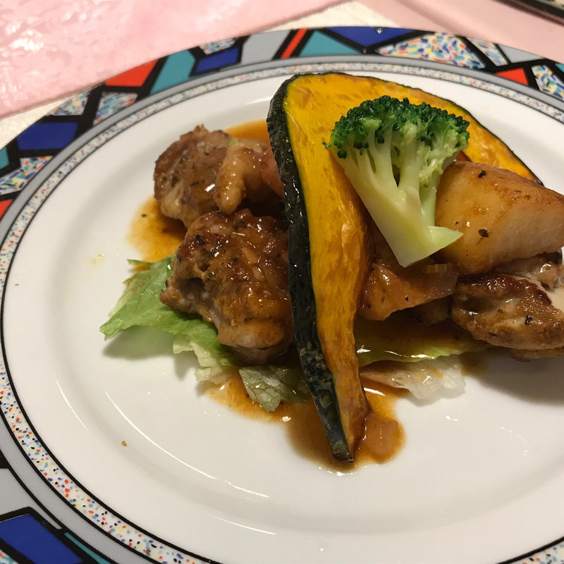 チキンソテーエスニック風味(プチポワ （Petits Pois）)