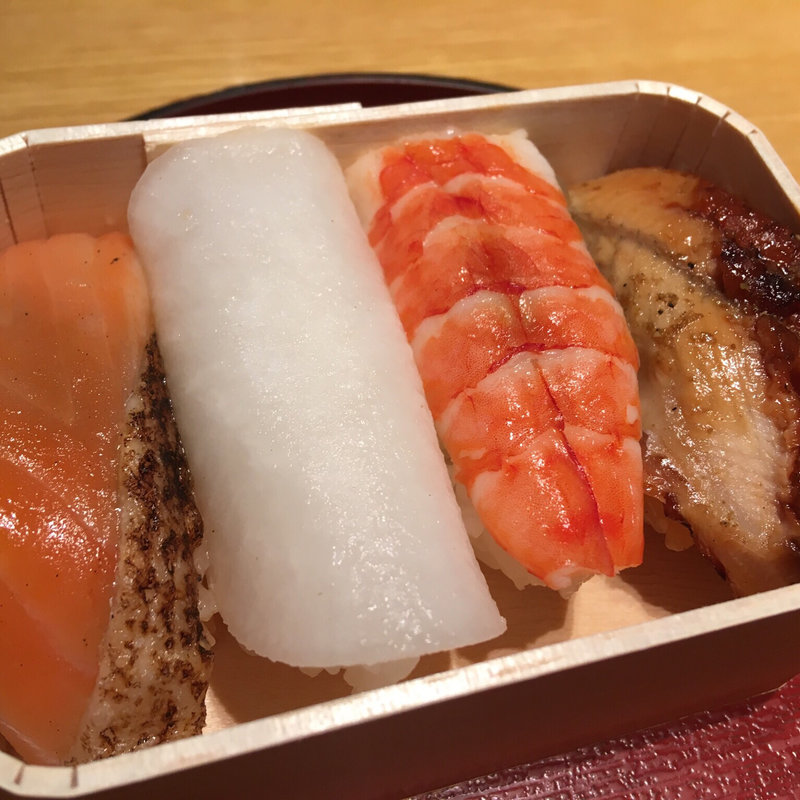 お寿司(むろか )