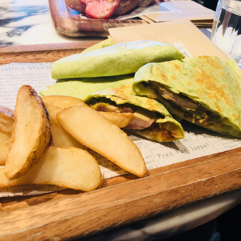 ケサディーヤ(eplus LIVING ROOM CAFE＆DINING)