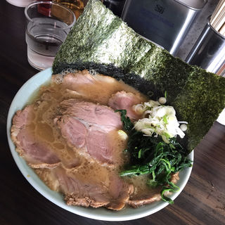 チャーシュー麺(豚骨ラーメン ずいずい)