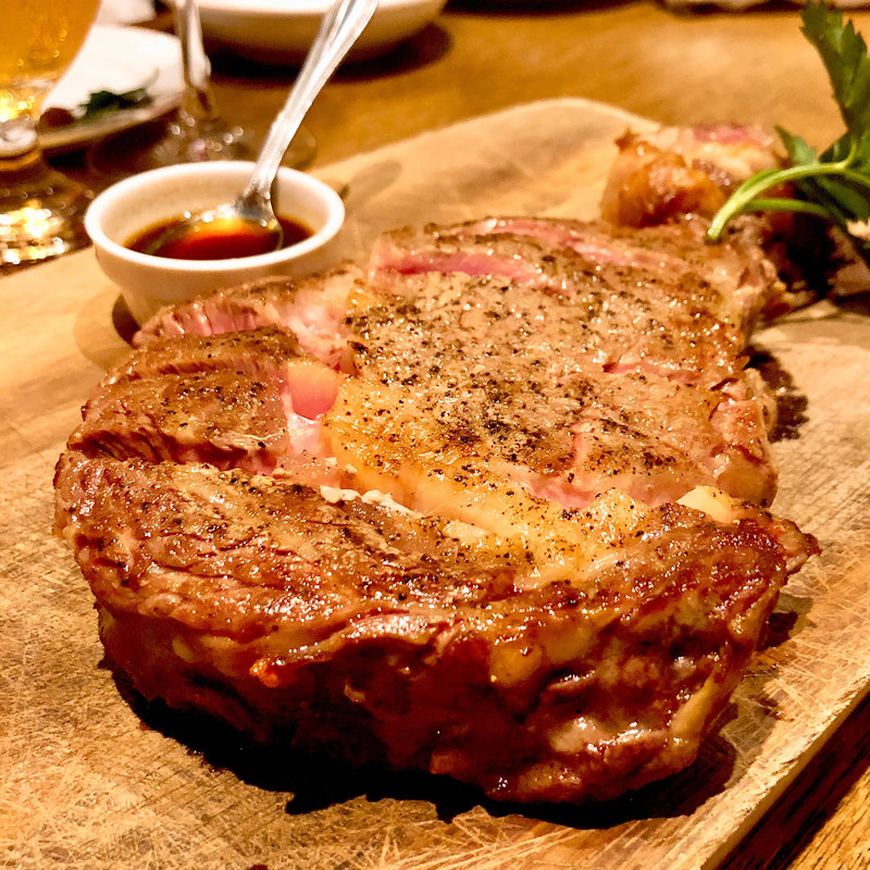 牛リブロースの１ポンドステーキ(有楽町ワイン倶楽部 )