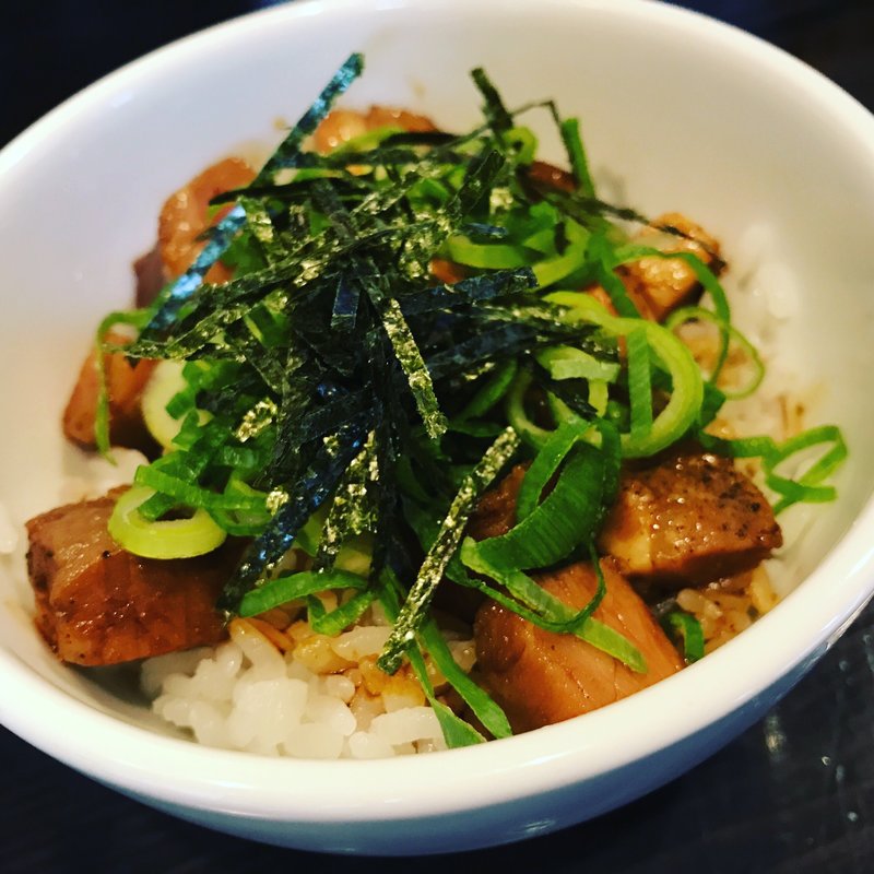 ミニチャーシュー丼(らぁ麺 きくはん )