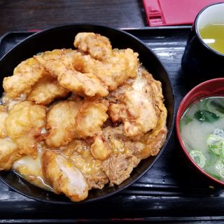 鶏天とじ丼(資さんうどん 野芥店 （スケサンウドン）)