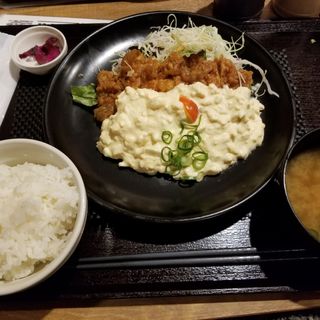 チキン南蛮定食(うめっちゃが食堂 福岡パルコ店)