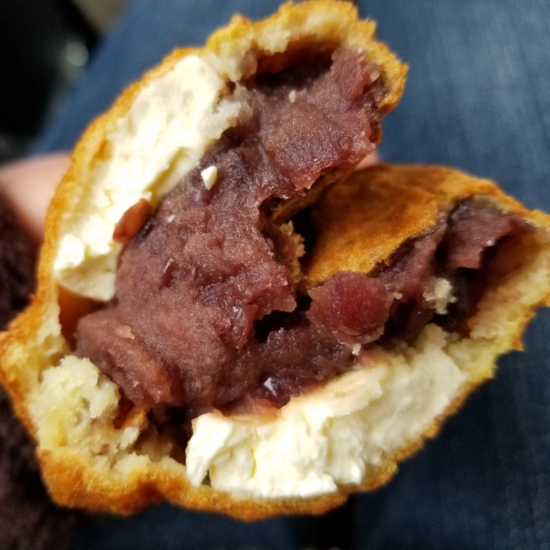 たい焼き　クリームチーズ(山ちゃん鯛焼き　博多えべす)