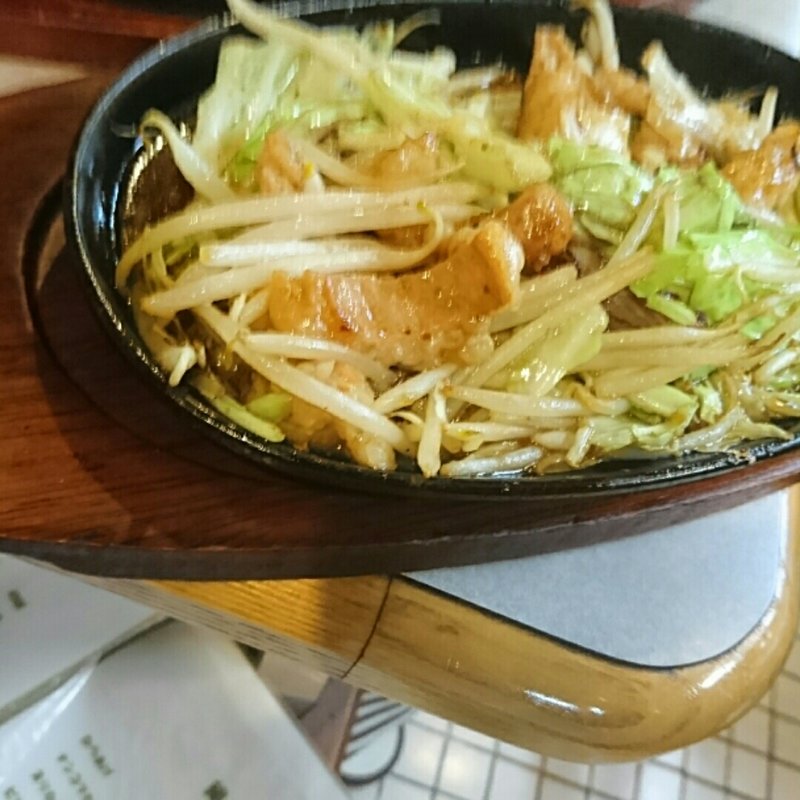 ホルモン鉄板(えびちゃん)