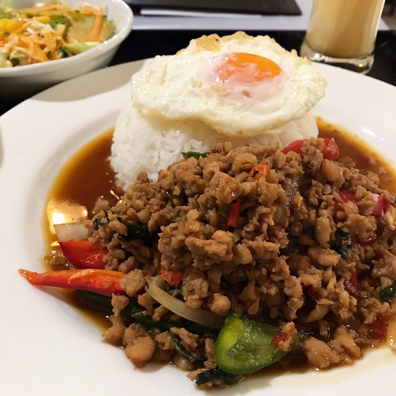 ガパオライス(アジアティーク)