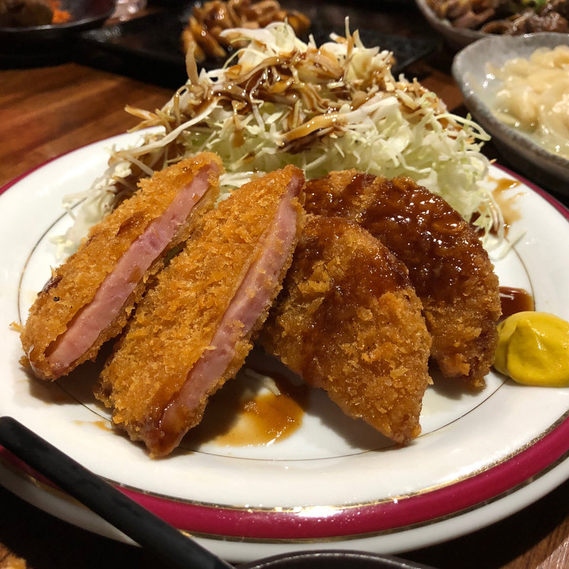 ハムカツ(名物やきとん　とみちゃん)