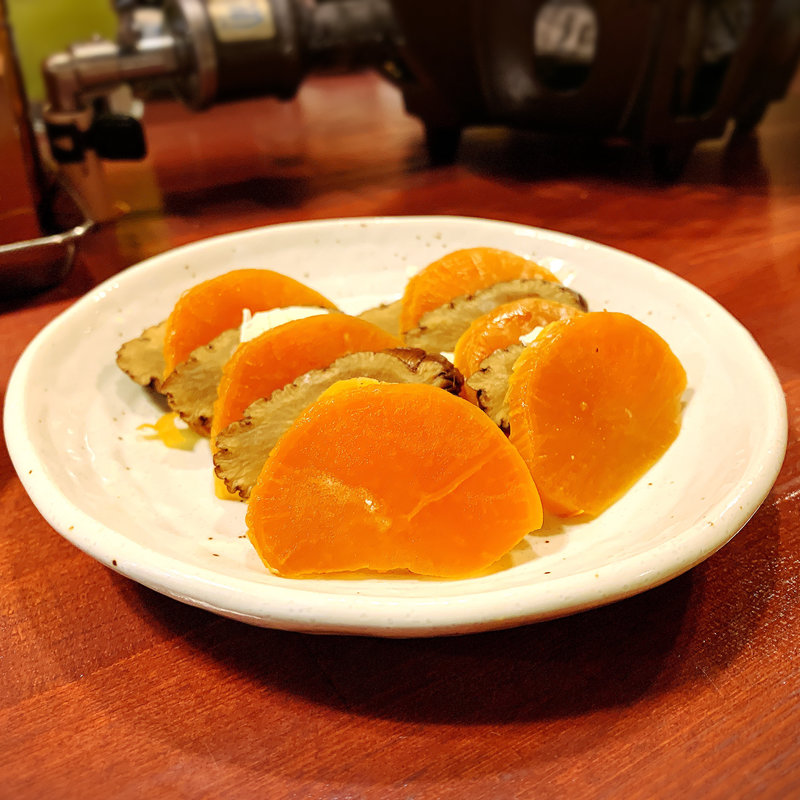 燻りガッコとクリチー(鍋焼ぼうず)