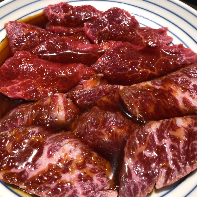 ハラミとロース(焼肉チャンピオン 池袋東武店)