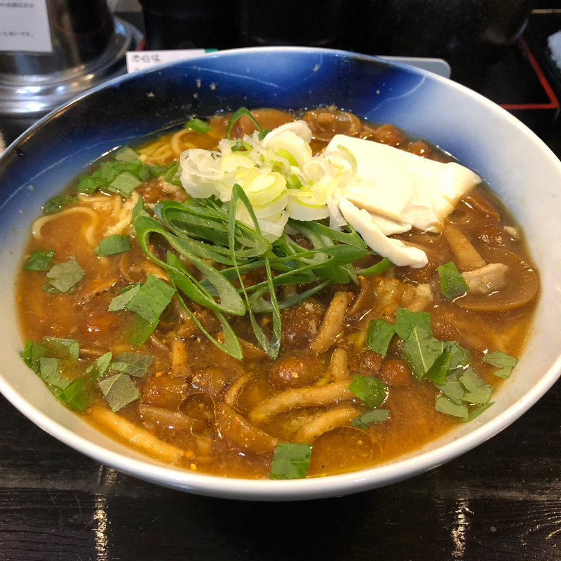 童謡味噌ラーメン なめこ汁仕立て(ロックンビリーS1 （スーパーワン）)