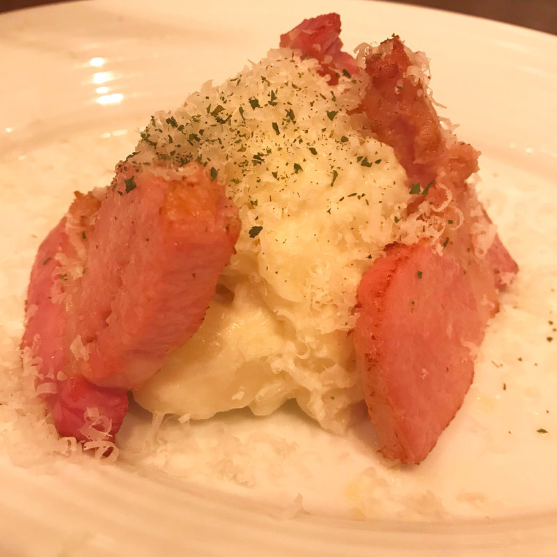 BIGベーコングリルのポテサラ(ピッツァ&ビュッフェバルesola戸塚)