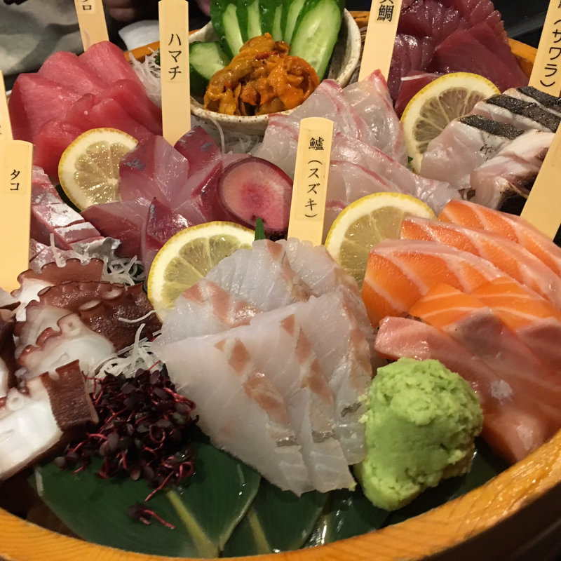 刺し盛り 大漁(とびっきり旨い酒と魚 東新漁港)