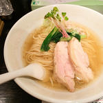 塩生姜らー麺(塩生姜らー麺専門店MANNISH 淡路町本店)