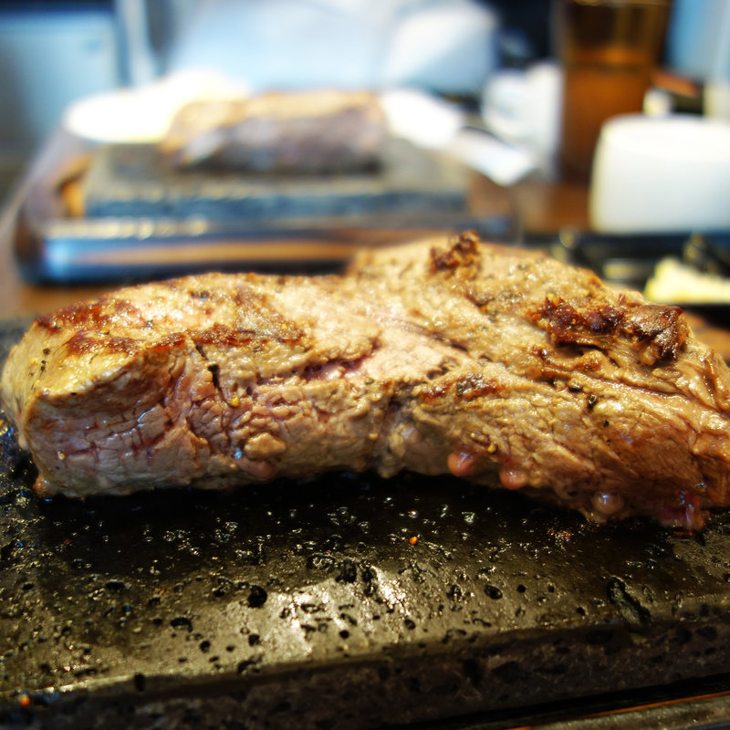 赤身肉ステーキ300g(やっぱりステーキ 親不孝通り店)