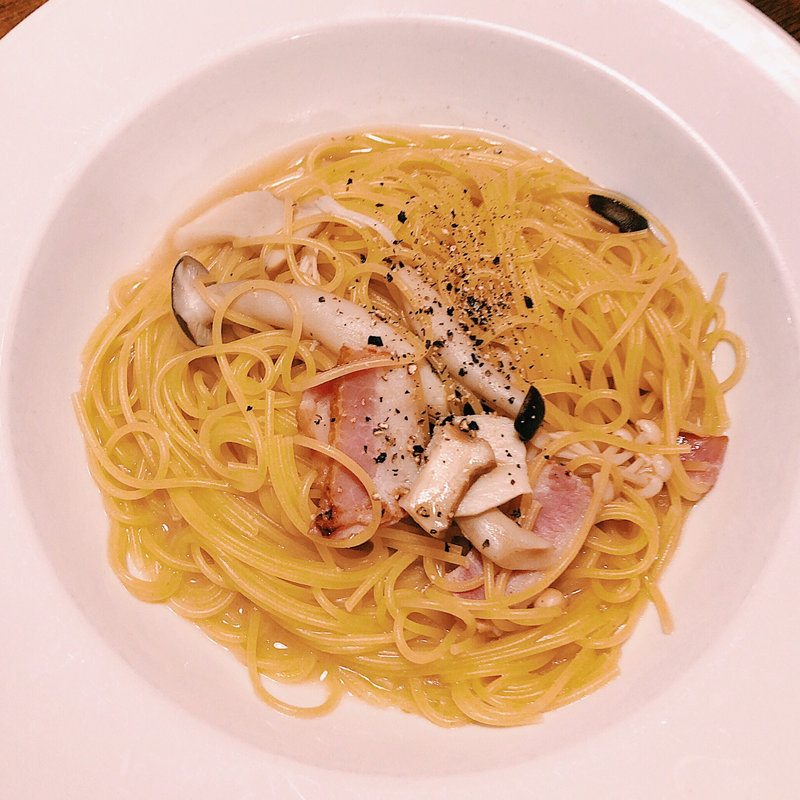 エリンギ、しめじ、えのきベーコン(ナポリの食卓 パスタとピッツァ)