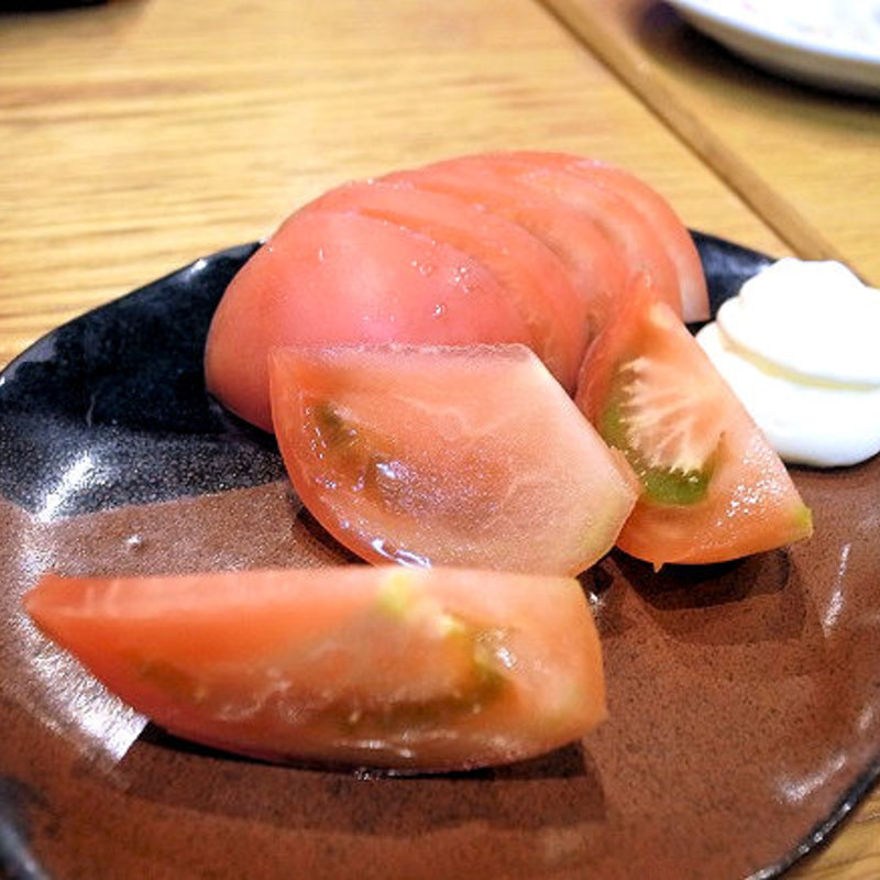 冷しトマト(焼麺 六三本店)