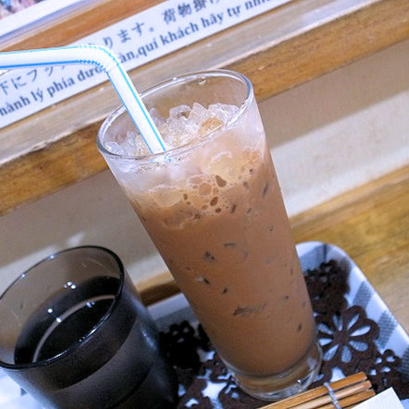 アイスコーヒー練乳入り(バインミーシンチャオ)