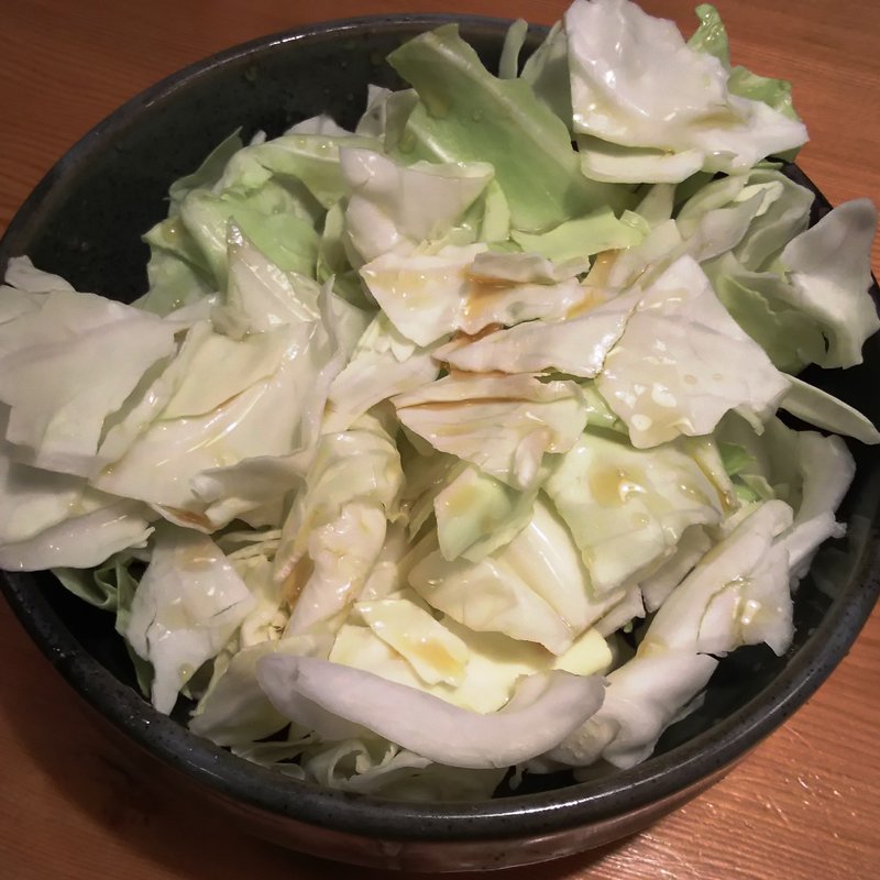 キャベツ盛り（中）(鳥貴族 鶴見西口店)