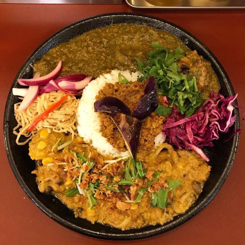 オイタキカレー 三種盛り(カリーショップ豆くじら)