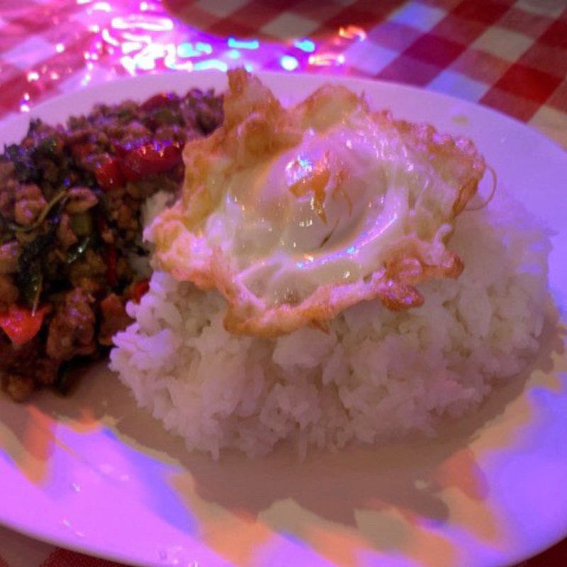 挽き肉ガパオ炒め飯(モンティー （MONTEE）)