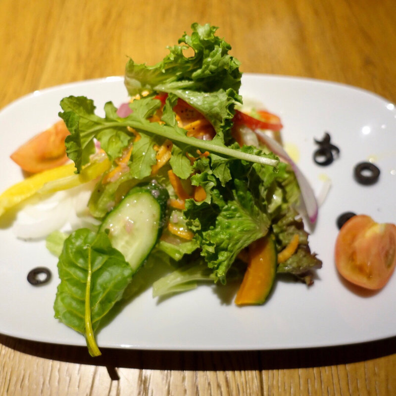 高原野菜のサラダ(カスターニエ 軽井沢ローストチキン)