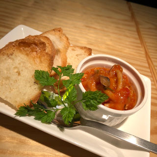 お通し(お酒と和ごはん KINJO)