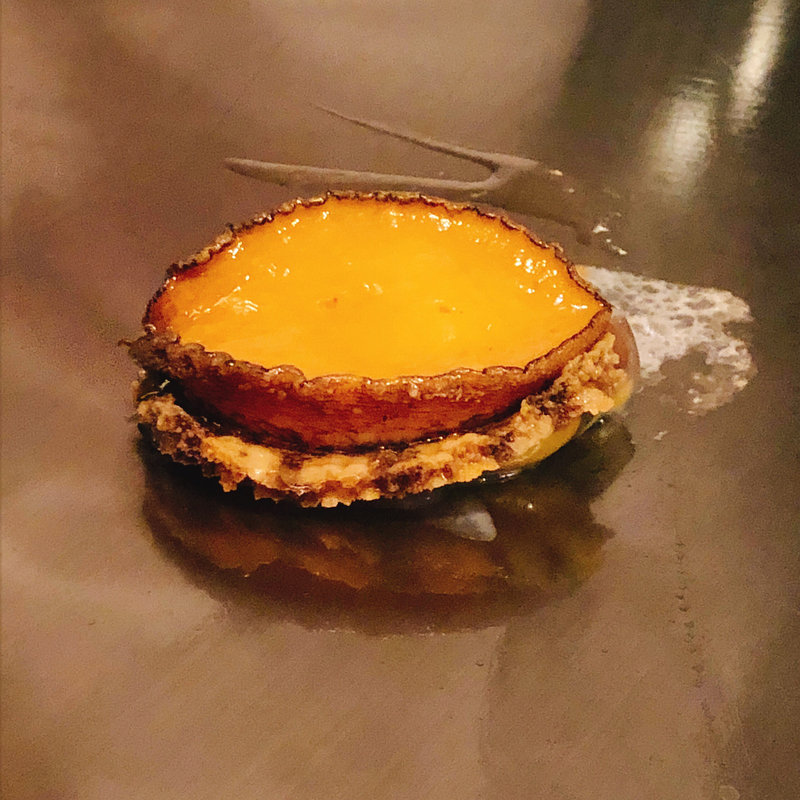 鮑の鉄板焼き(ステーキハウス 桂)