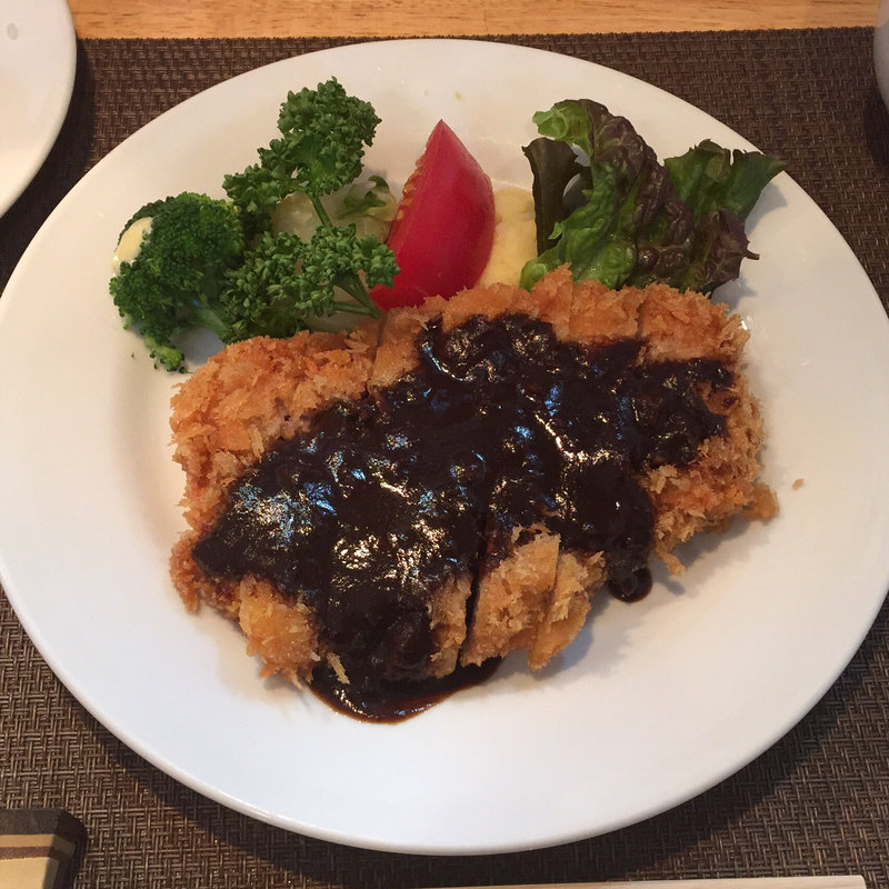 チキンカツ(グリル 小川)